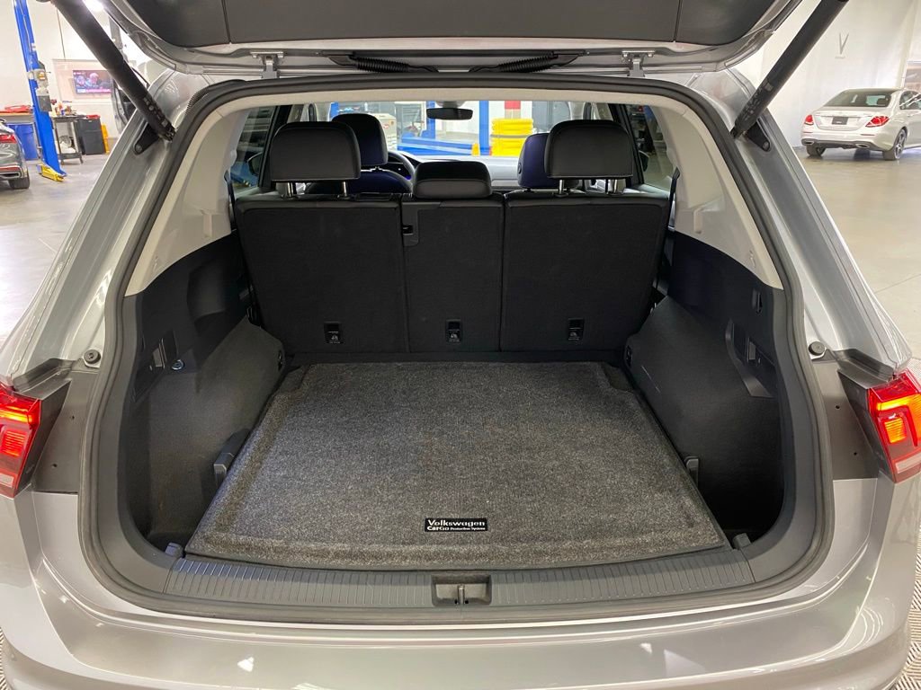 Used 2024 Volkswagen Tiguan Wolfsburg Edition image 44