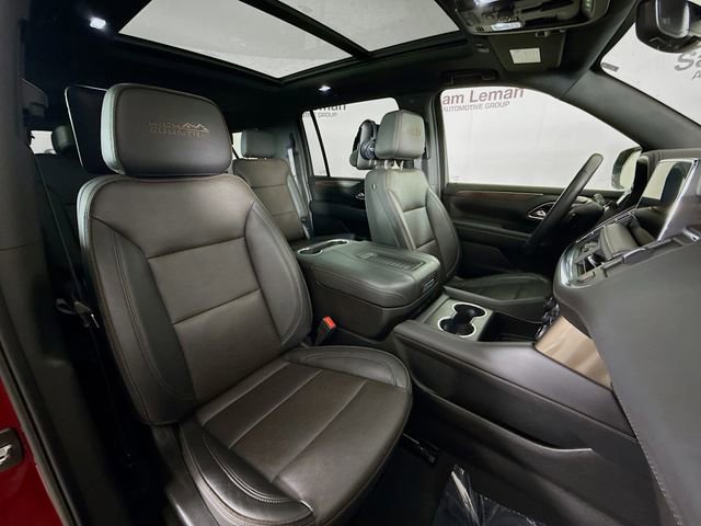 Used 2024 Chevrolet Suburban High Country w/ Advanced Technology Package image 35