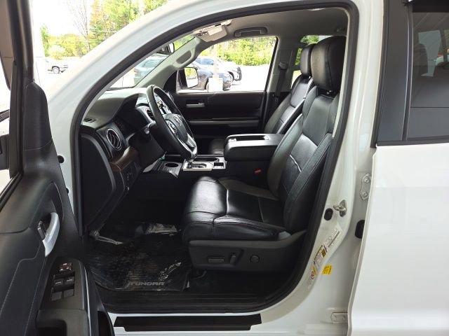 Used 2019 Toyota Tundra Limited w/ Limited Premium Package AWD/4WD image 17