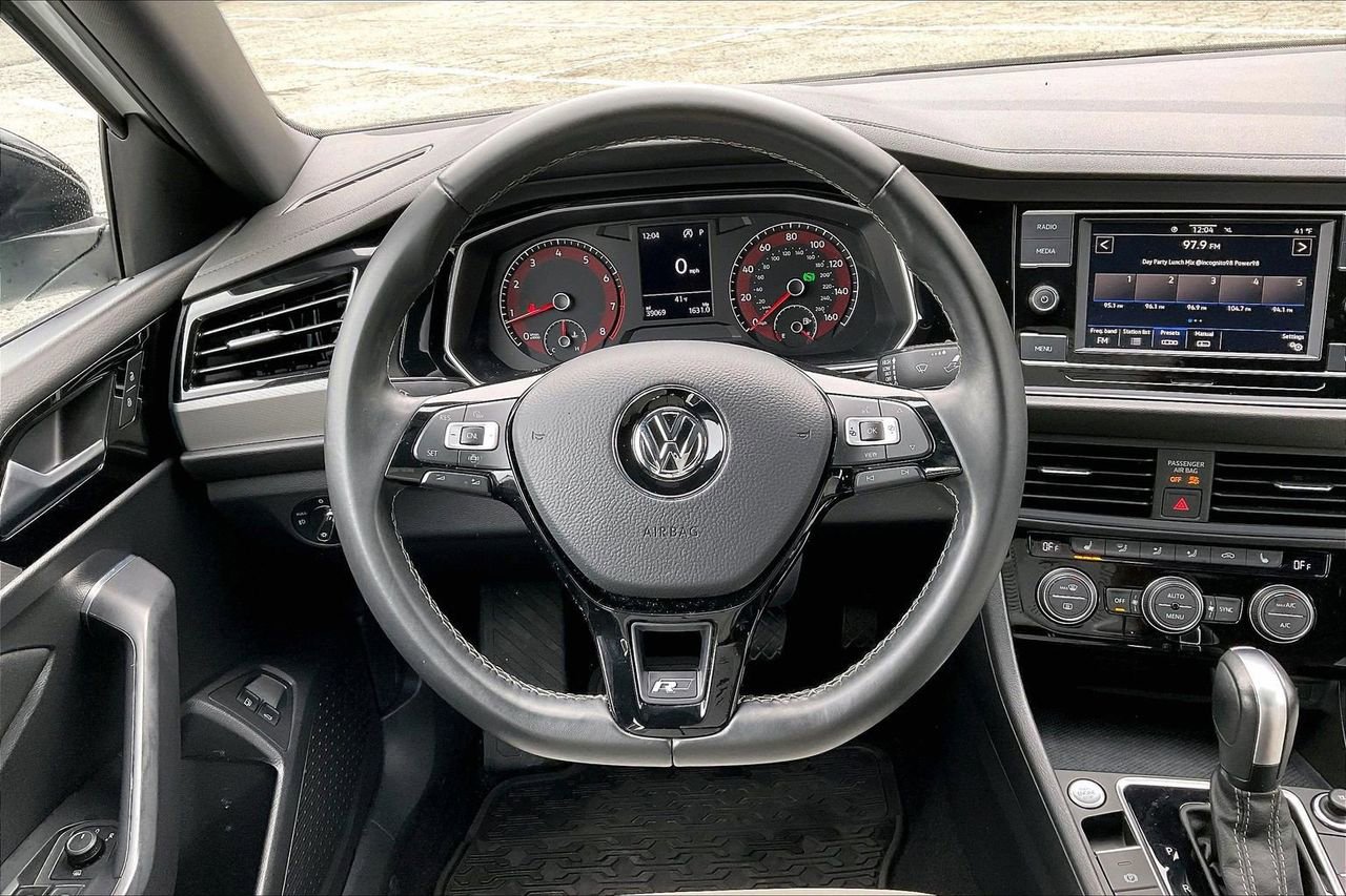 Used 2021 Volkswagen Jetta R-Line image 10