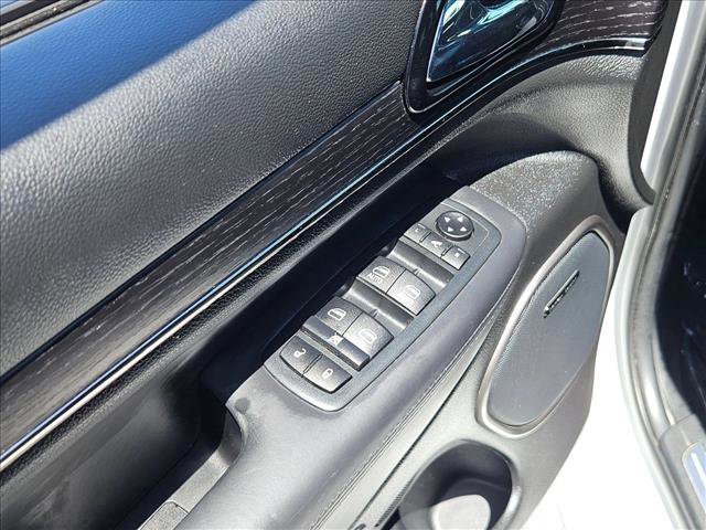 Used 2020 Jeep Grand Cherokee High Altitude AWD/4WD image 12