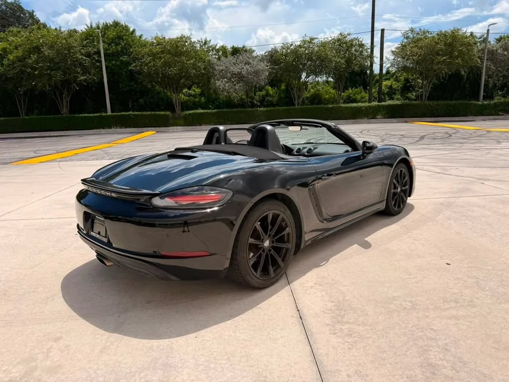 Used 2019 Porsche 718 Boxster RWD image 6