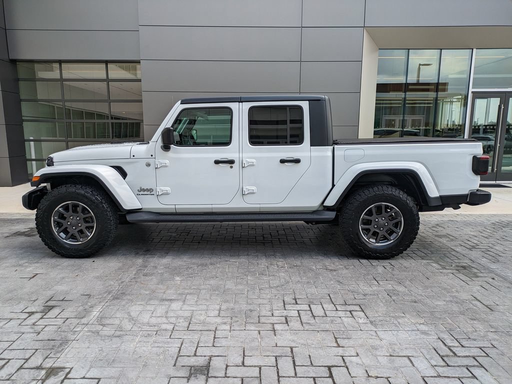Used 2020 Jeep Gladiator Overland AWD/4WD image 8
