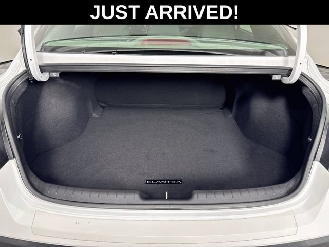 Certified 2024 Hyundai Elantra SEL FWD image 38