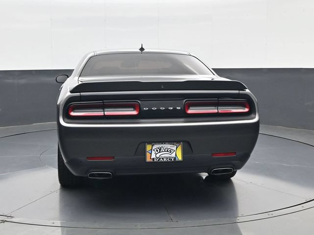 Used 2015 Dodge Challenger SXT Plus w/ Technology Group RWD image 6