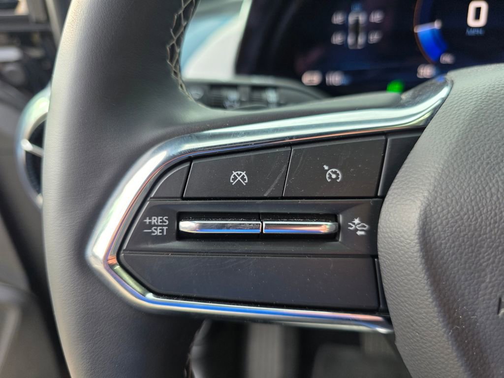 Used 2025 Chevrolet Equinox EV LT image 21