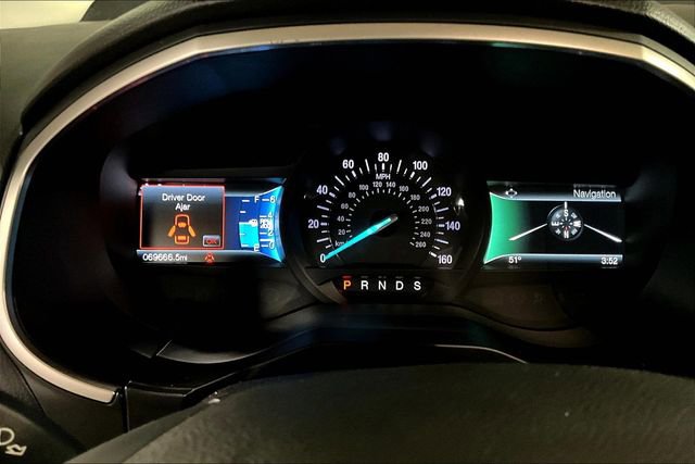 Used 2018 Ford Edge SEL w/ Equipment Group 201A image 22