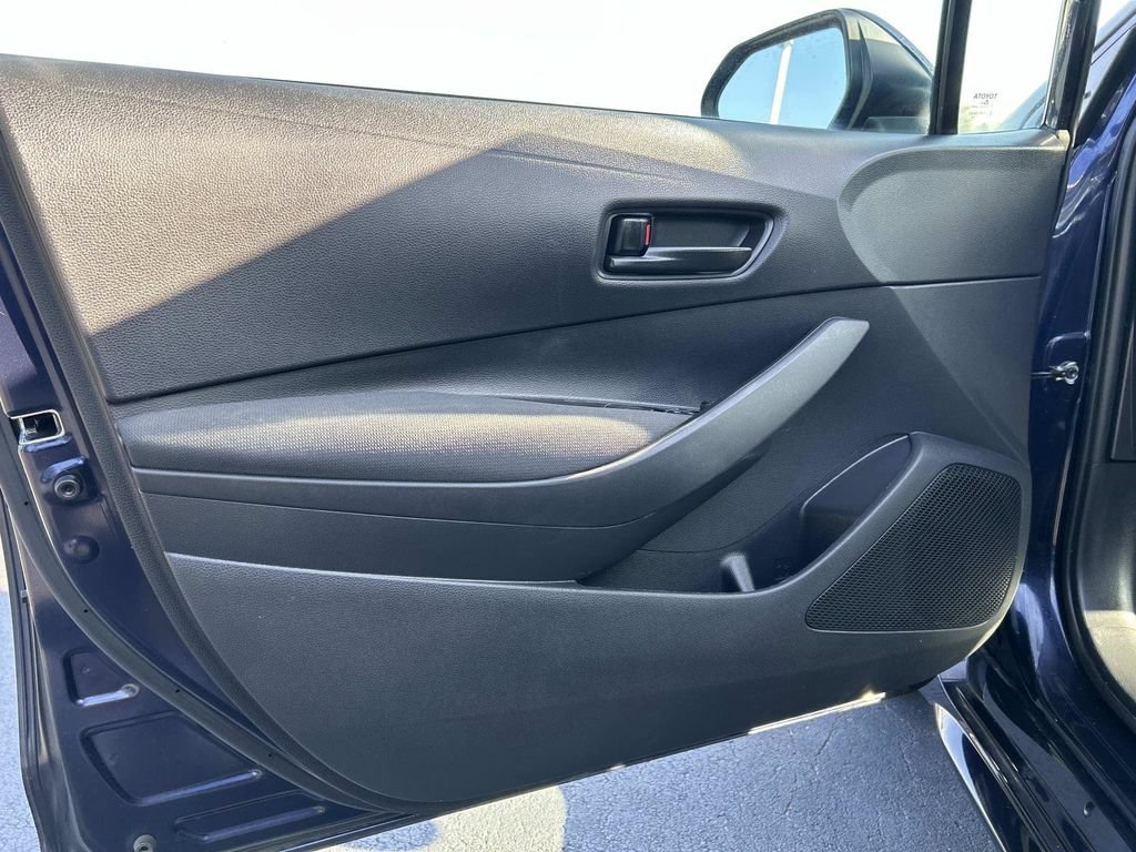 Used 2024 Toyota Corolla LE FWD image 17