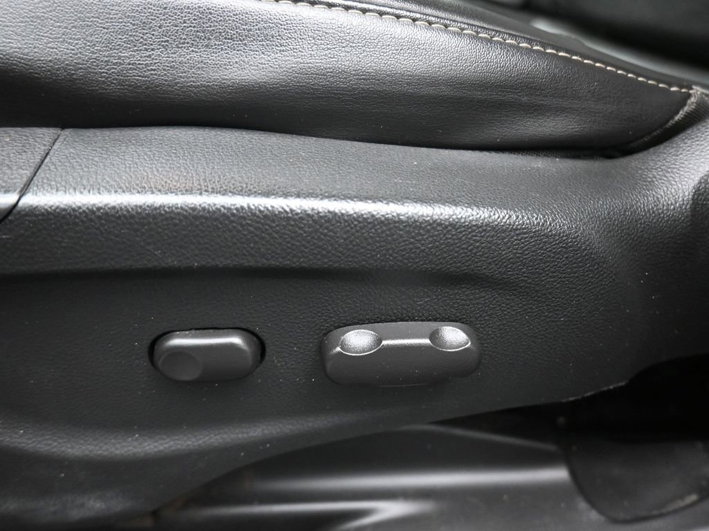 Used 2015 Buick Encore FWD image 12