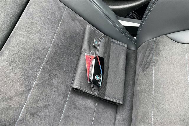 Used 2025 BMW M235i xDrive w/ Technology Package image 10