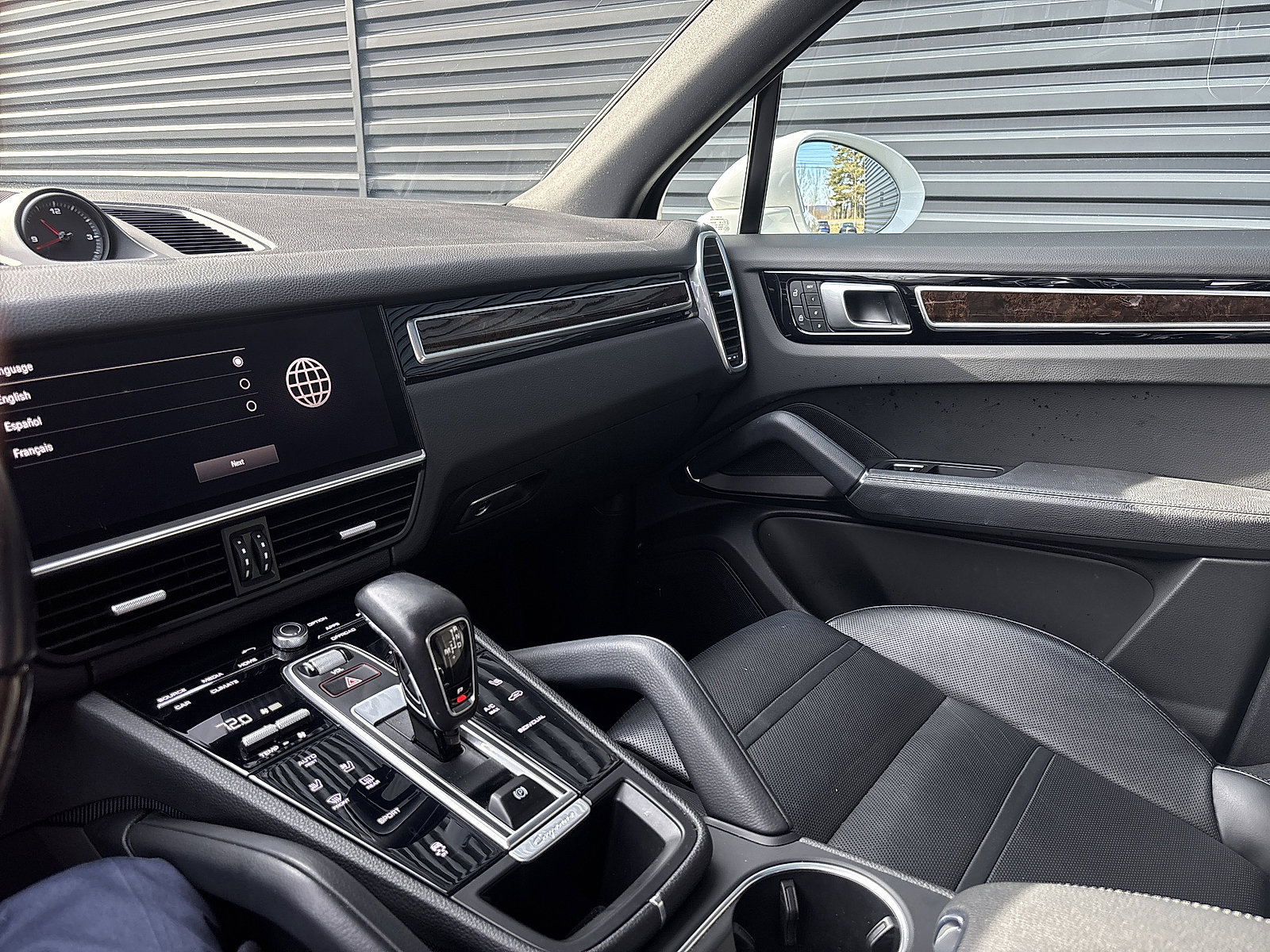 Certified 2022 Porsche Cayenne image 15