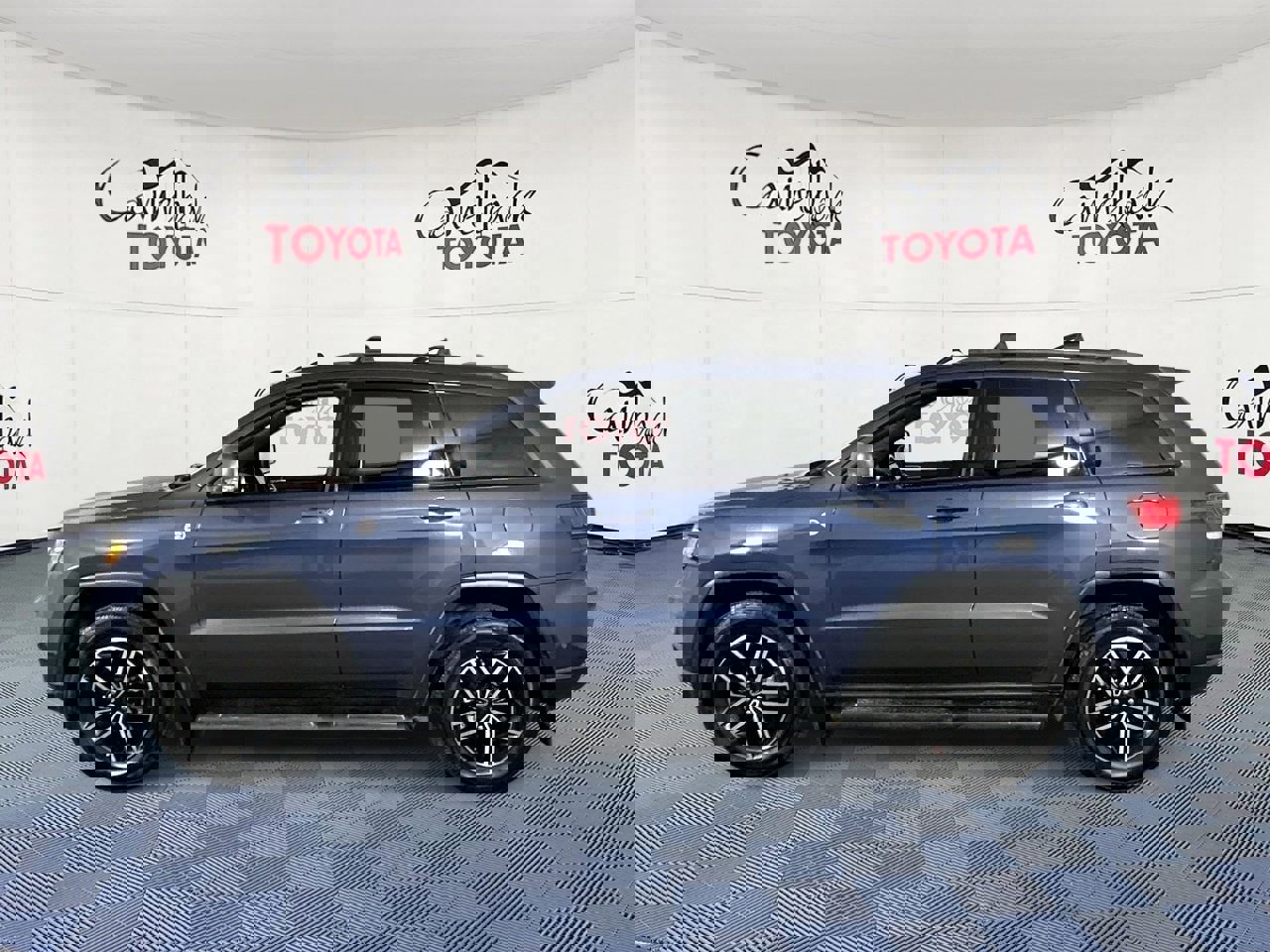 Used 2020 Jeep Grand Cherokee Trailhawk w/ Interior Metal Package image 4