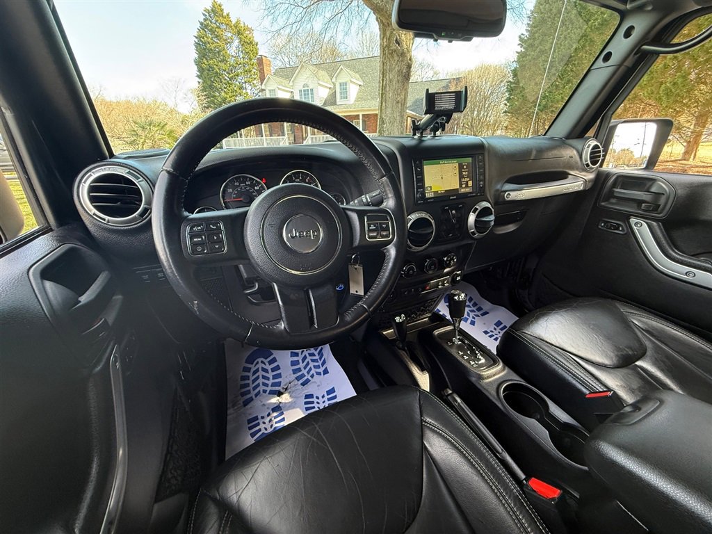 Used 2015 Jeep Wrangler Unlimited Rubicon w/ Dual Top Group image 56