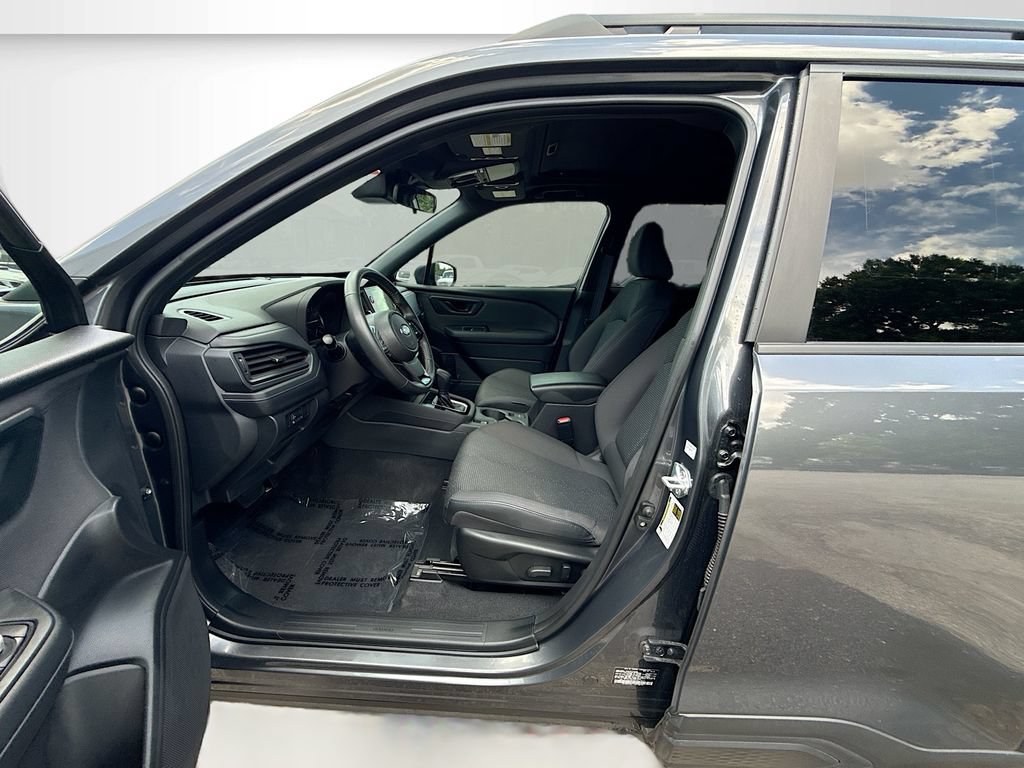 Used 2025 Subaru Forester Premium AWD/4WD image 20