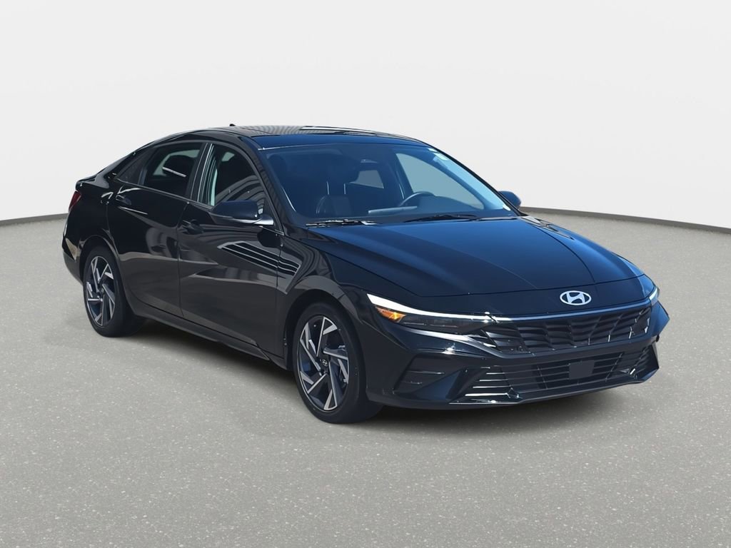 Certified 2025 Hyundai Elantra Limited image 3