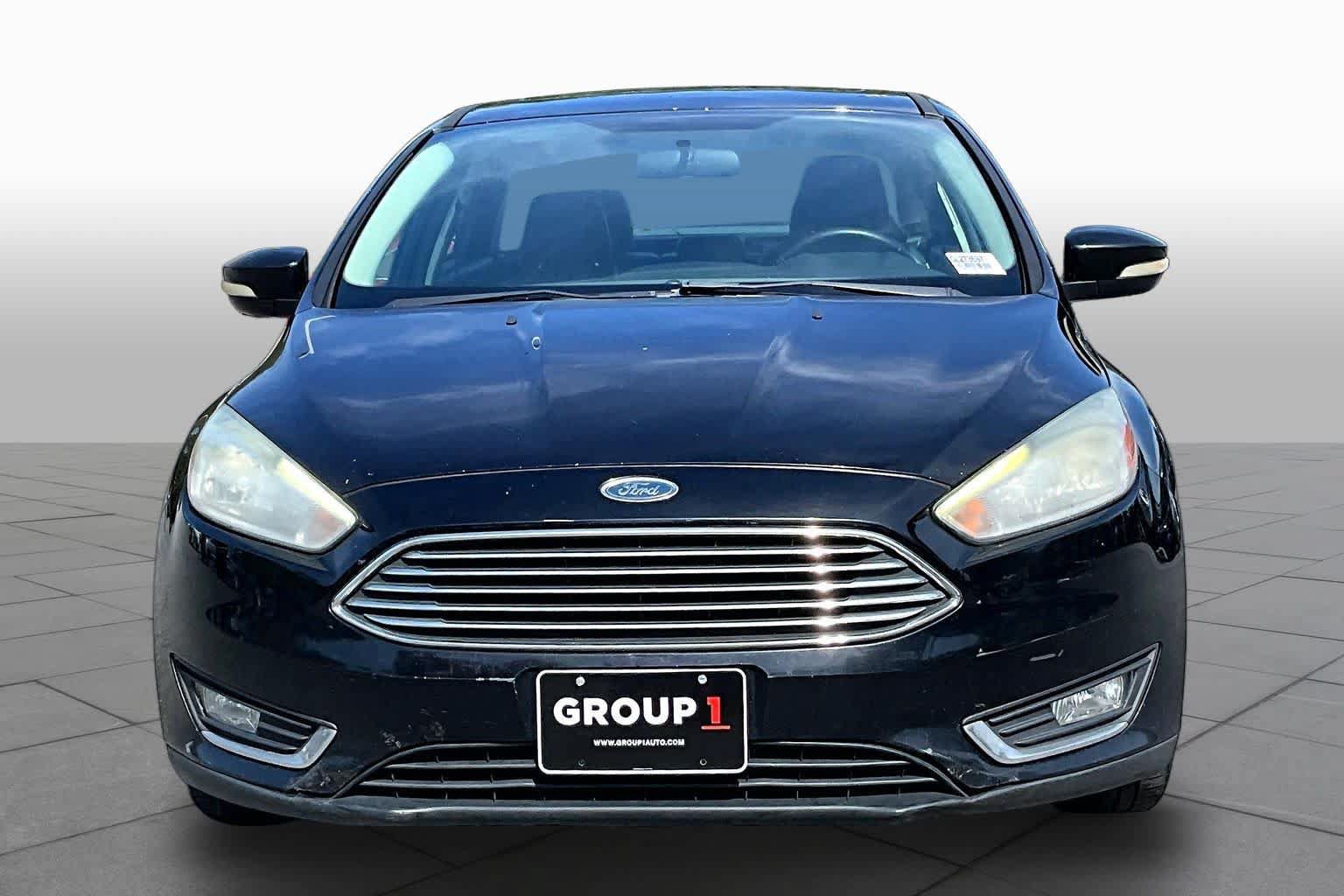 Used 2016 Ford Focus Titanium FWD image 4