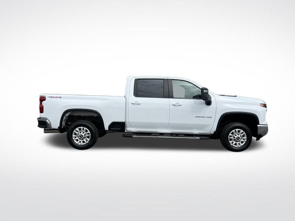 Used 2025 Chevrolet Silverado 2500 LT w/ Convenience Package image 11