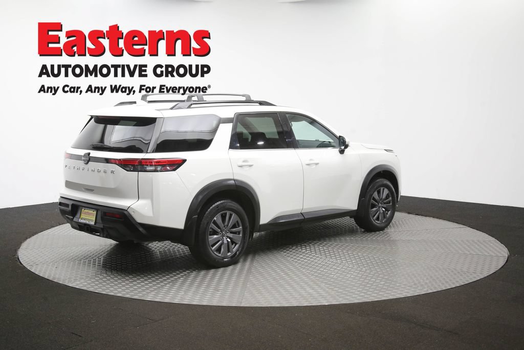 Used 2024 Nissan Pathfinder SV w/ SV Premium Package AWD/4WD image 46