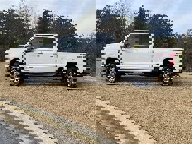 Used 2024 Ford F250 Lariat w/ Lariat Ultimate Package image 42