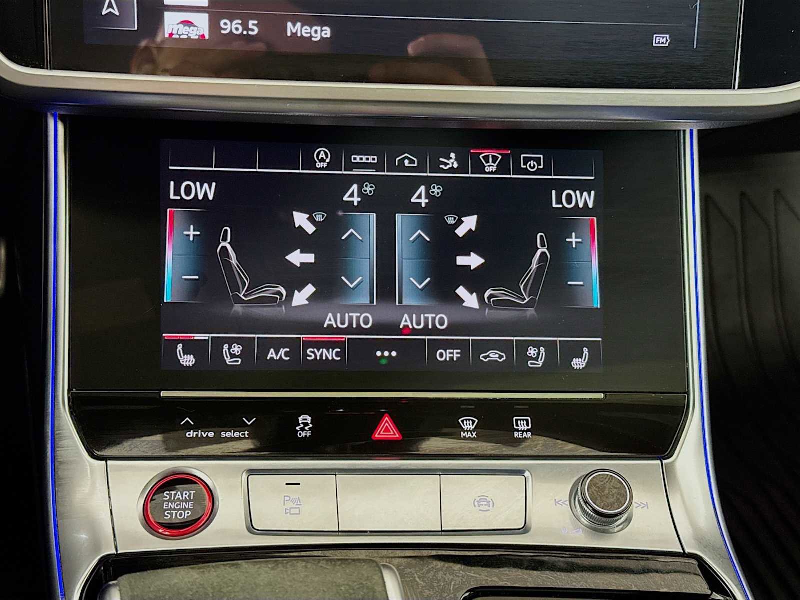 Used 2022 Audi RS 7 4.0T w/ Carbon Optic Package image 17