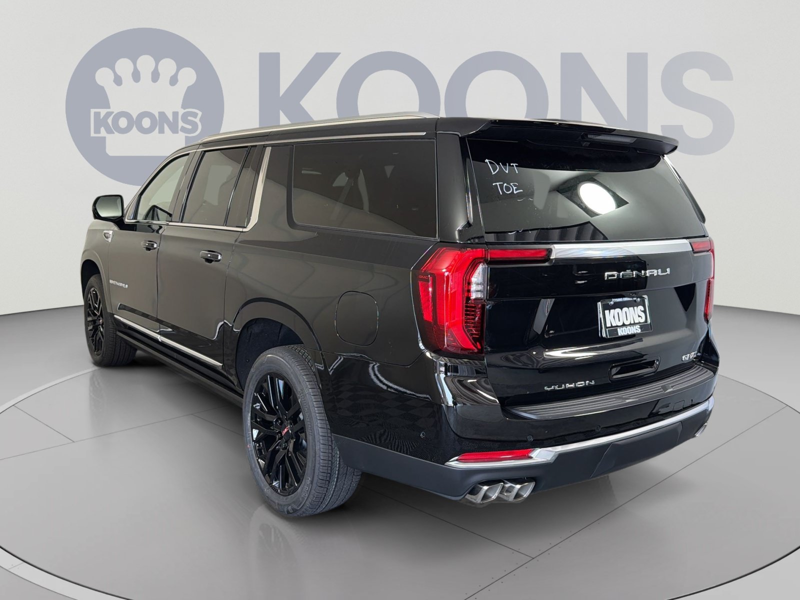 New 2026 GMC Yukon XL Denali w/ Sun & Power Step Package AWD/4WD image 4