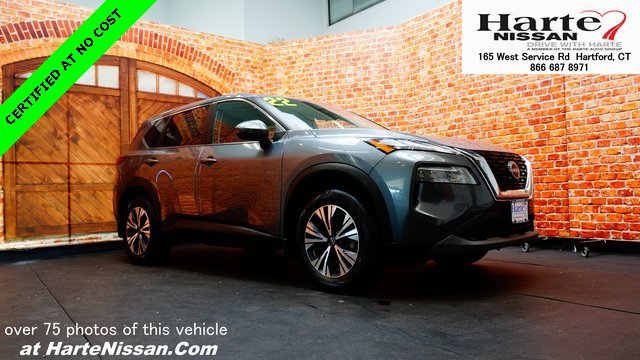 Used 2022 Nissan Rogue SV image 1