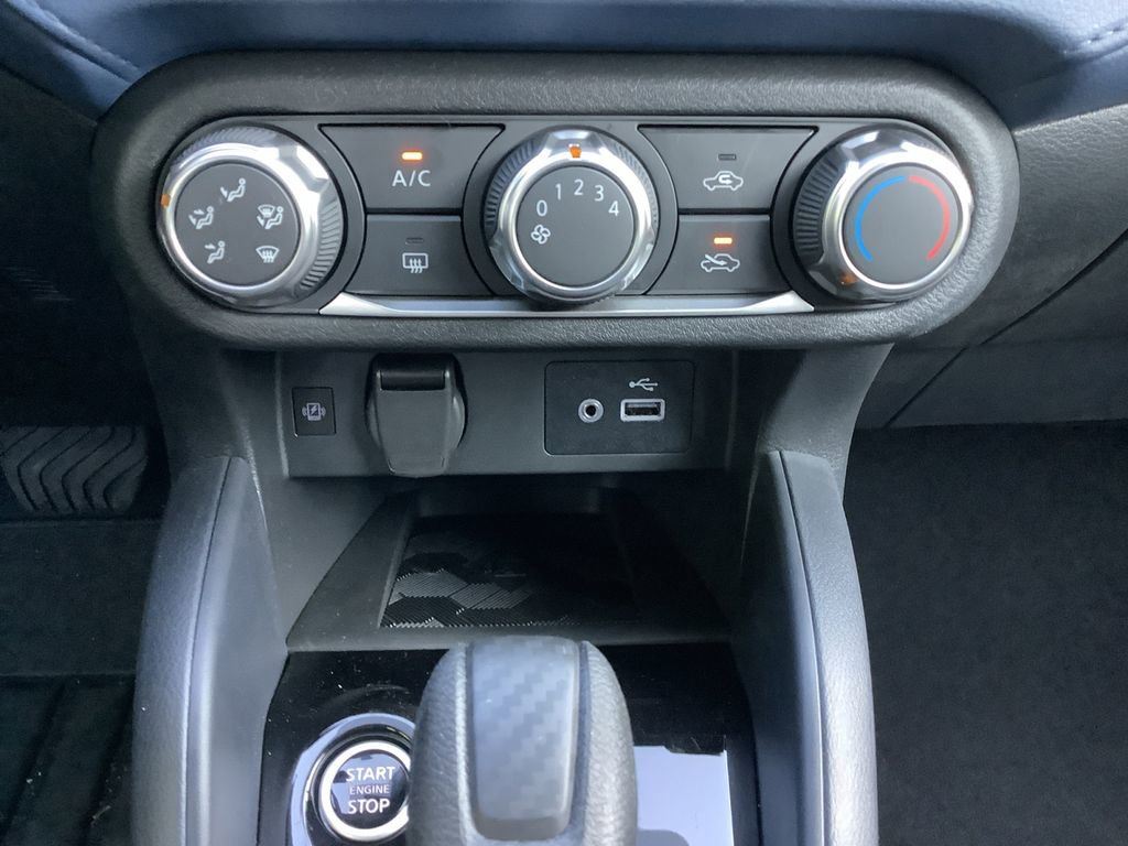 New 2025 Nissan Versa SV w/ Trunk Package FWD image 22