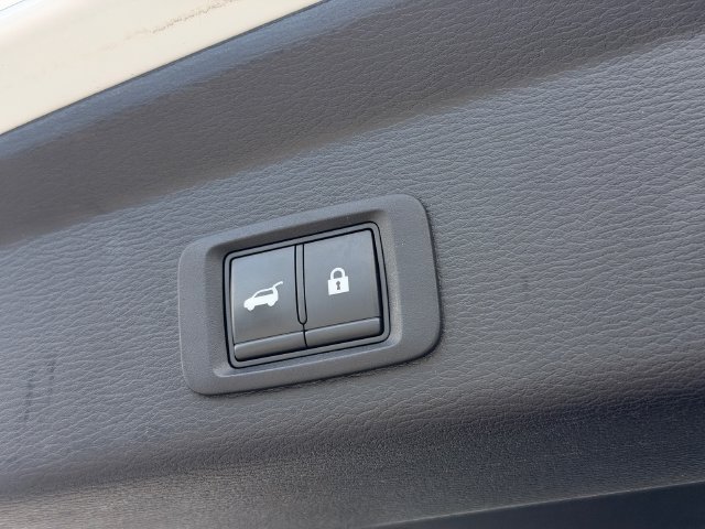 Used 2022 Mitsubishi Outlander SE FWD image 16