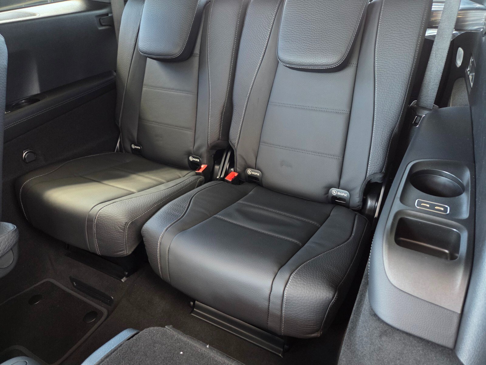 New 2026 Mercedes-Benz GLS 580 4MATIC image 13
