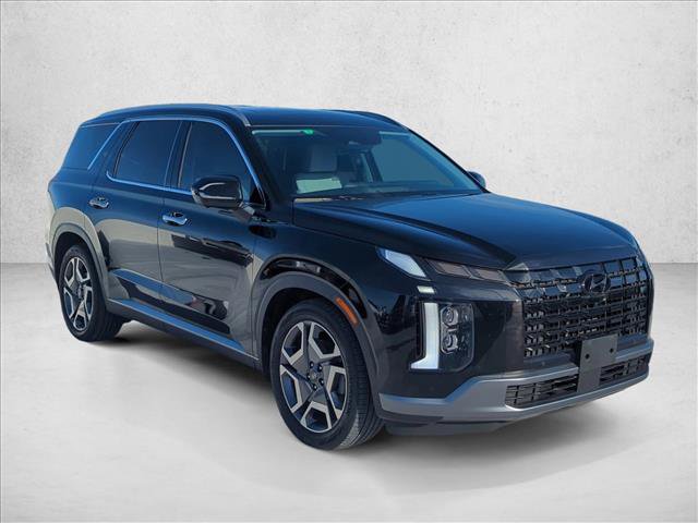 Used 2023 Hyundai Palisade SEL AWD/4WD image 3