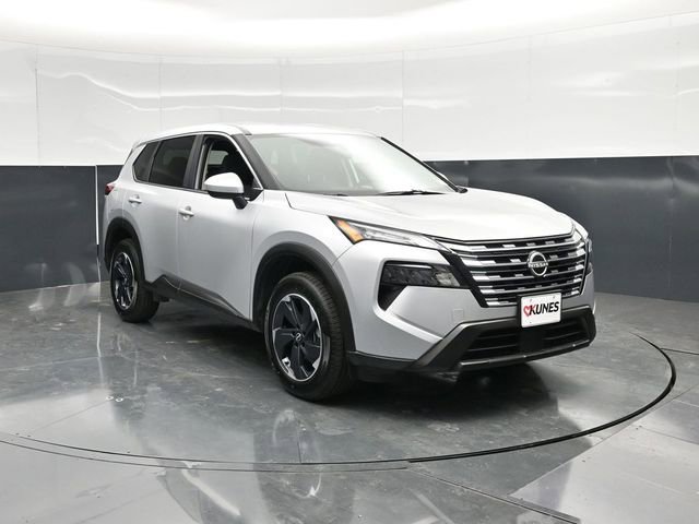 Used 2025 Nissan Rogue SV