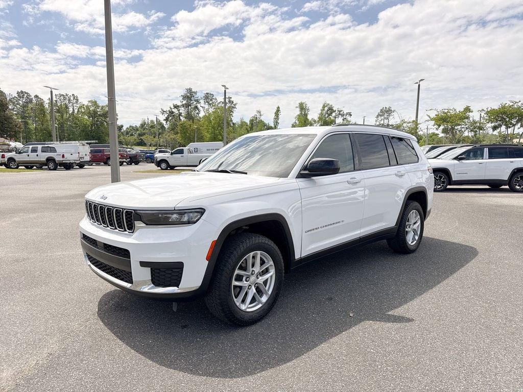 Used 2022 Jeep Grand Cherokee L Laredo w/ Luxury Tech Group I AWD/4WD image 4