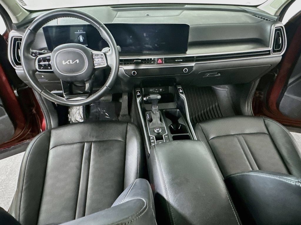 Used 2024 Kia Sorento S FWD image 19