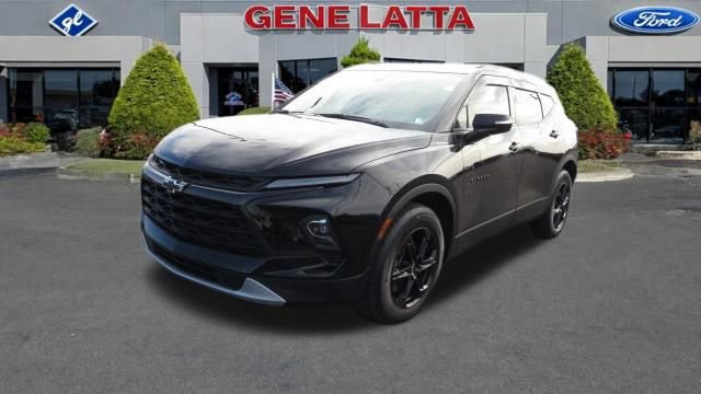 Used 2024 Chevrolet Blazer LT w/ Midnight/Sport Edition image 3