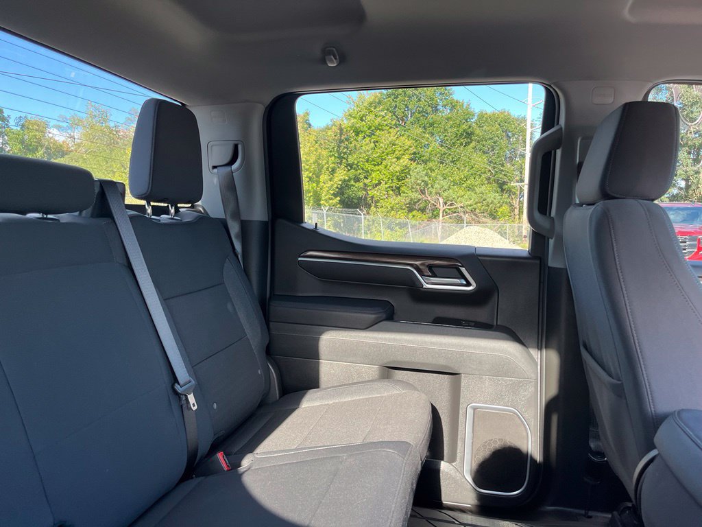Used 2026 Chevrolet Silverado 1500 RST AWD/4WD image 36
