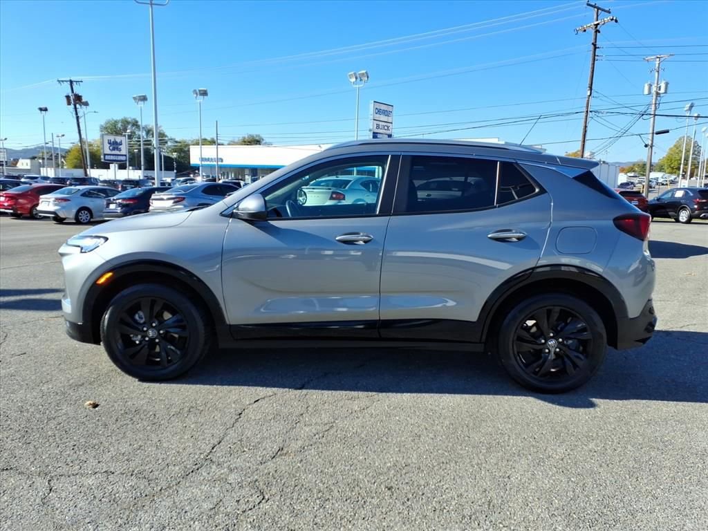 Used 2024 Buick Encore GX Sport Touring w/ Comfort Package image 7
