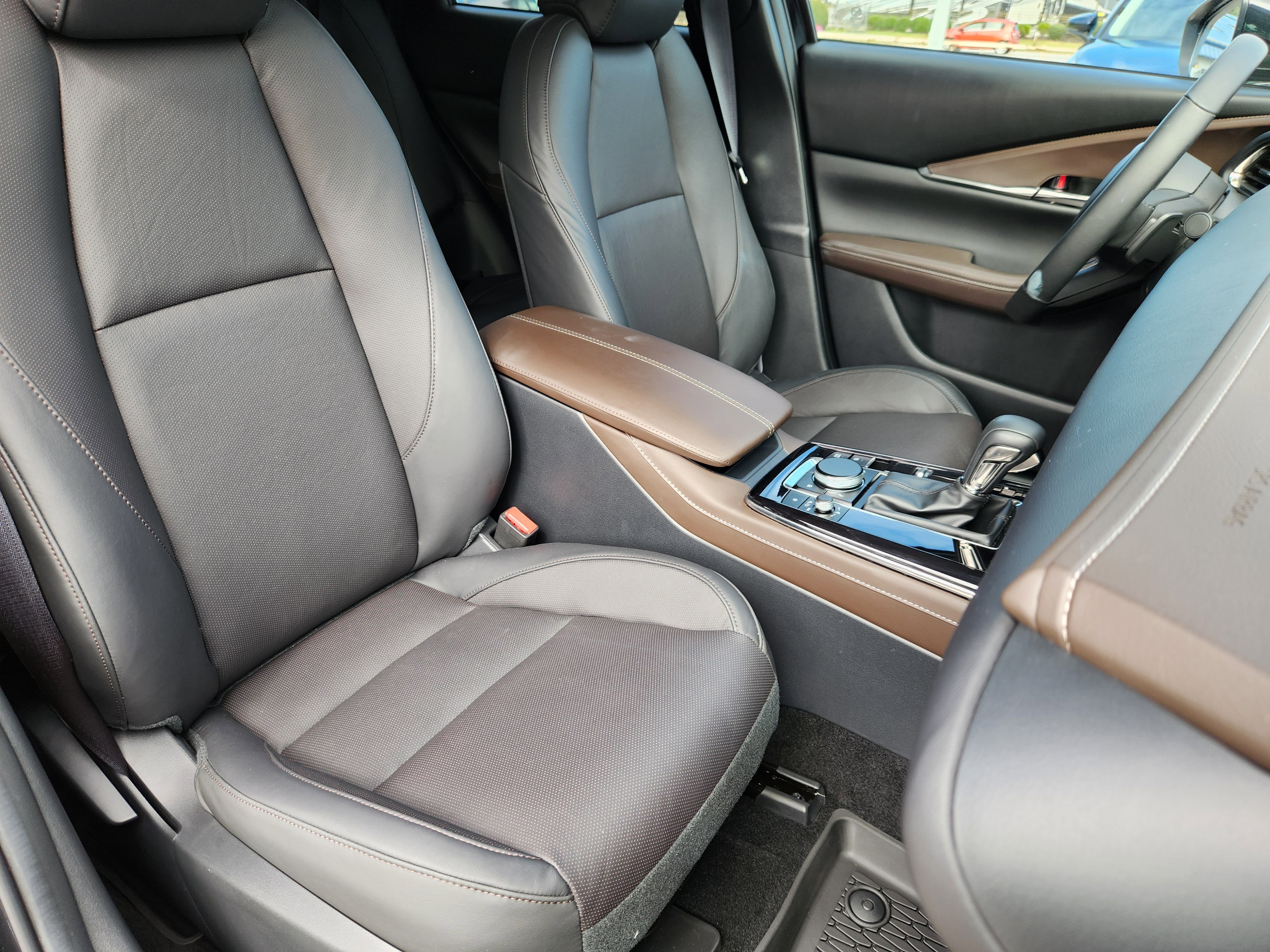 Certified 2025 MAZDA CX-30 AWD 2.5 S w/ Premium Package image 15