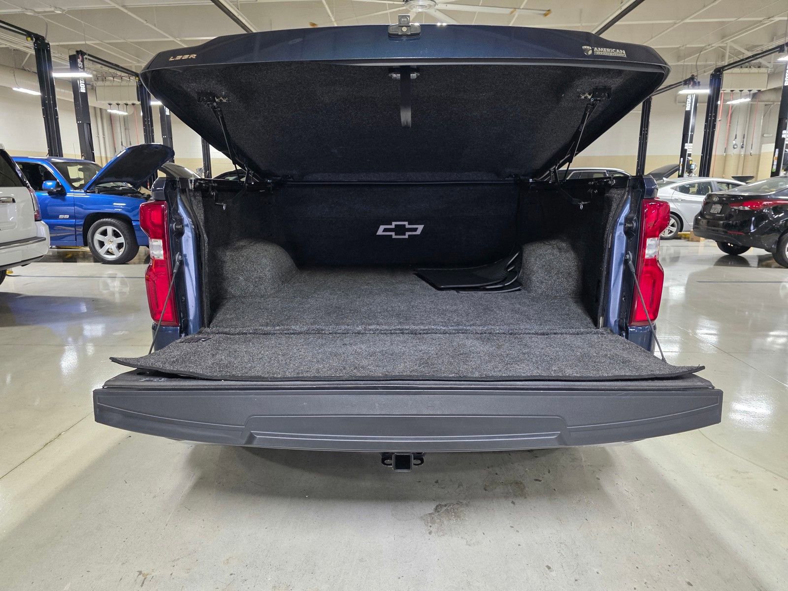 Used 2022 Chevrolet Silverado 1500 LTZ w/ LTZ Convenience Package II AWD/4WD image 14