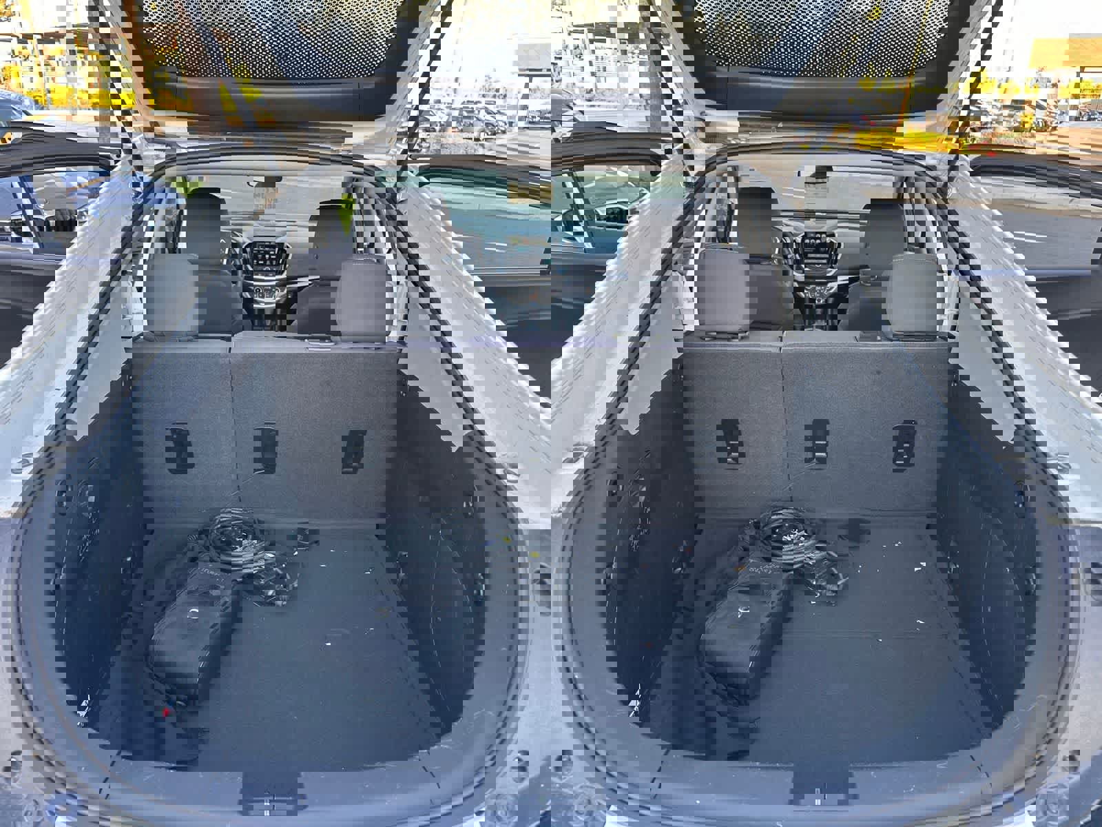 Used 2018 Chevrolet Volt LT FWD image 10