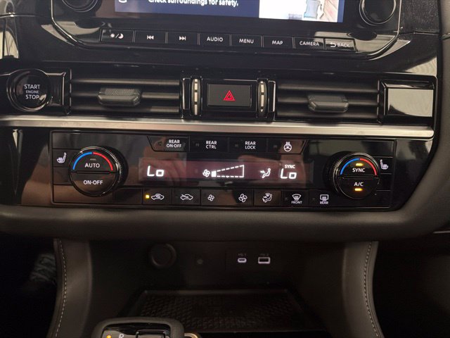 Certified 2025 Nissan Pathfinder SL AWD/4WD image 26