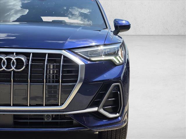 Certified 2025 Audi Q3 2.0T Premium w/ Convenience Package AWD/4WD image 8