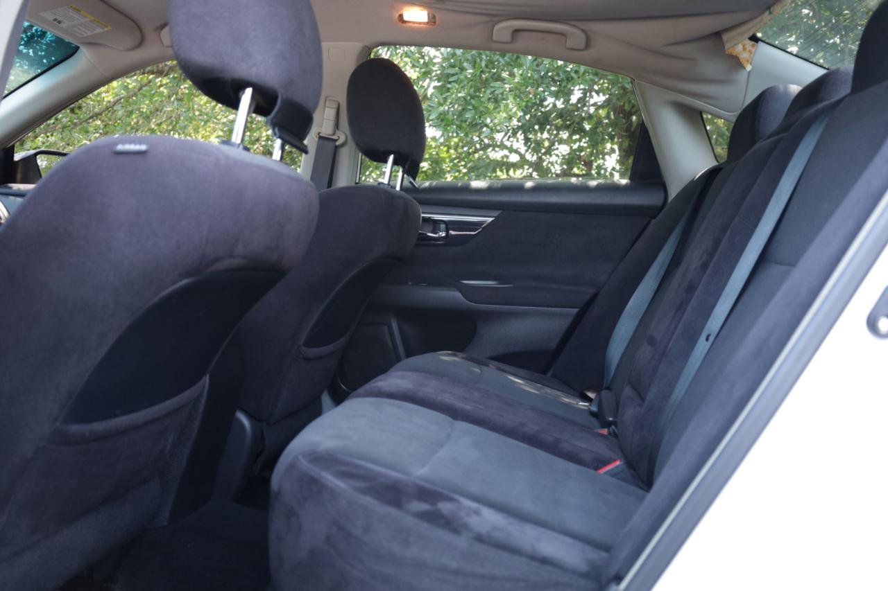 Used 2013 Nissan Altima 2.5 S FWD image 16