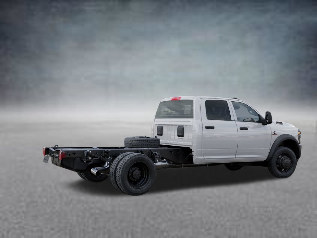 New 2025 RAM 5500 Tradesman AWD/4WD image 4