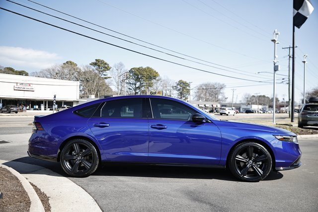 Used 2024 Honda Accord Sport image 9