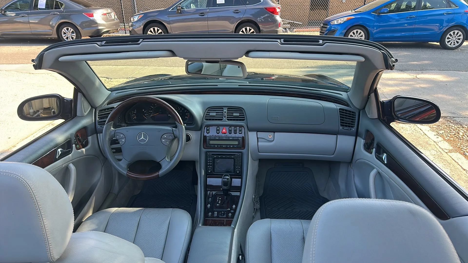 Used 2001 Mercedes-Benz CLK 320 Cabriolet w/ K2 Opt Pkg image 18