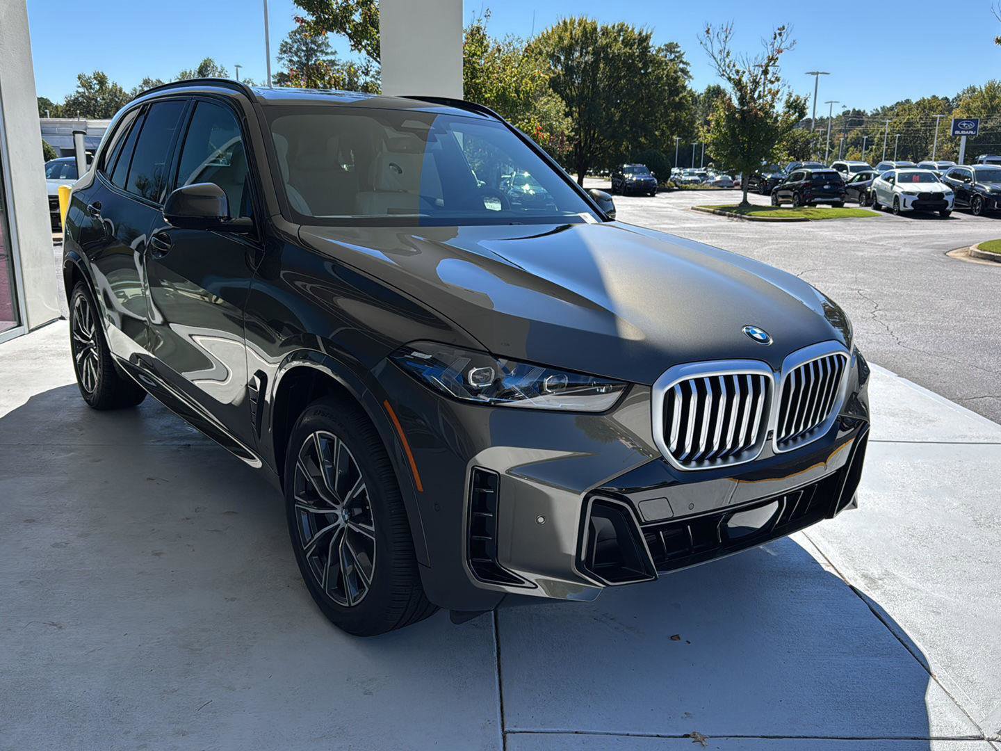New 2026 BMW X5 M60i image 6