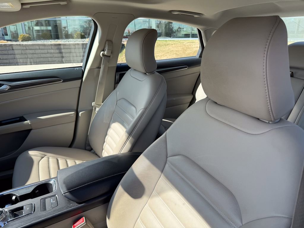 Used 2019 Ford Fusion SEL image 10