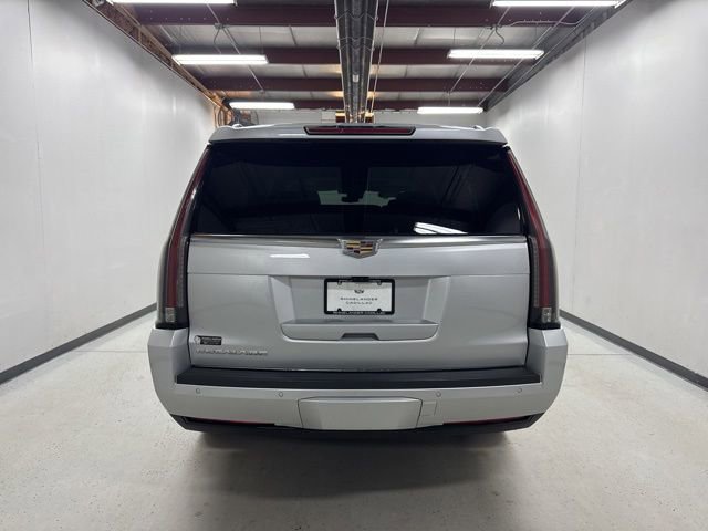 Used 2020 Cadillac Escalade ESV Luxury AWD/4WD image 6