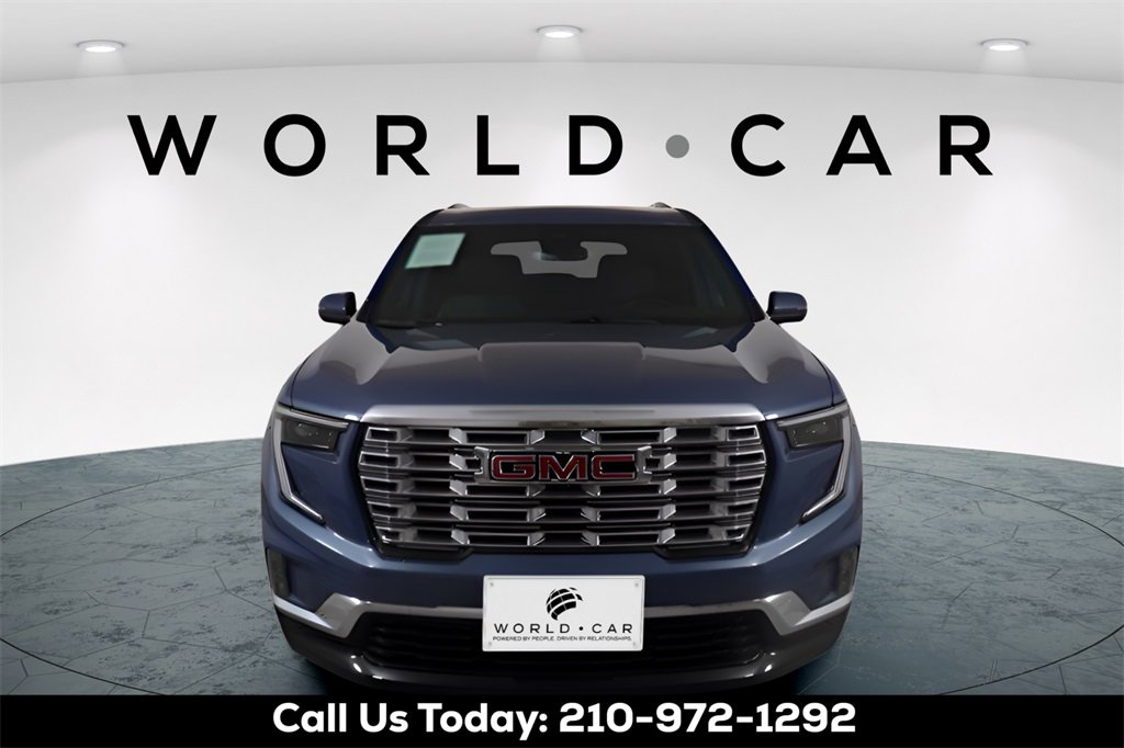 Used 2024 GMC Acadia Denali image 2
