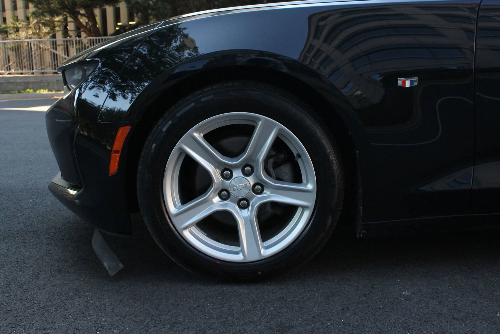 Used 2021 Chevrolet Camaro LT w/ Technology Package RWD image 11